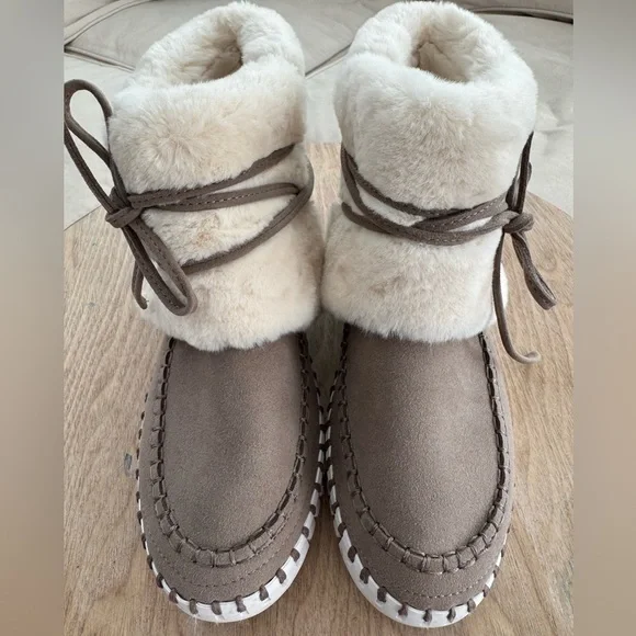 ILSE JACOBSEN Gray & Ivory Soft Shearling Foldover Tulip Boot Eur 38 US 7.5 - Picture 8 of 10